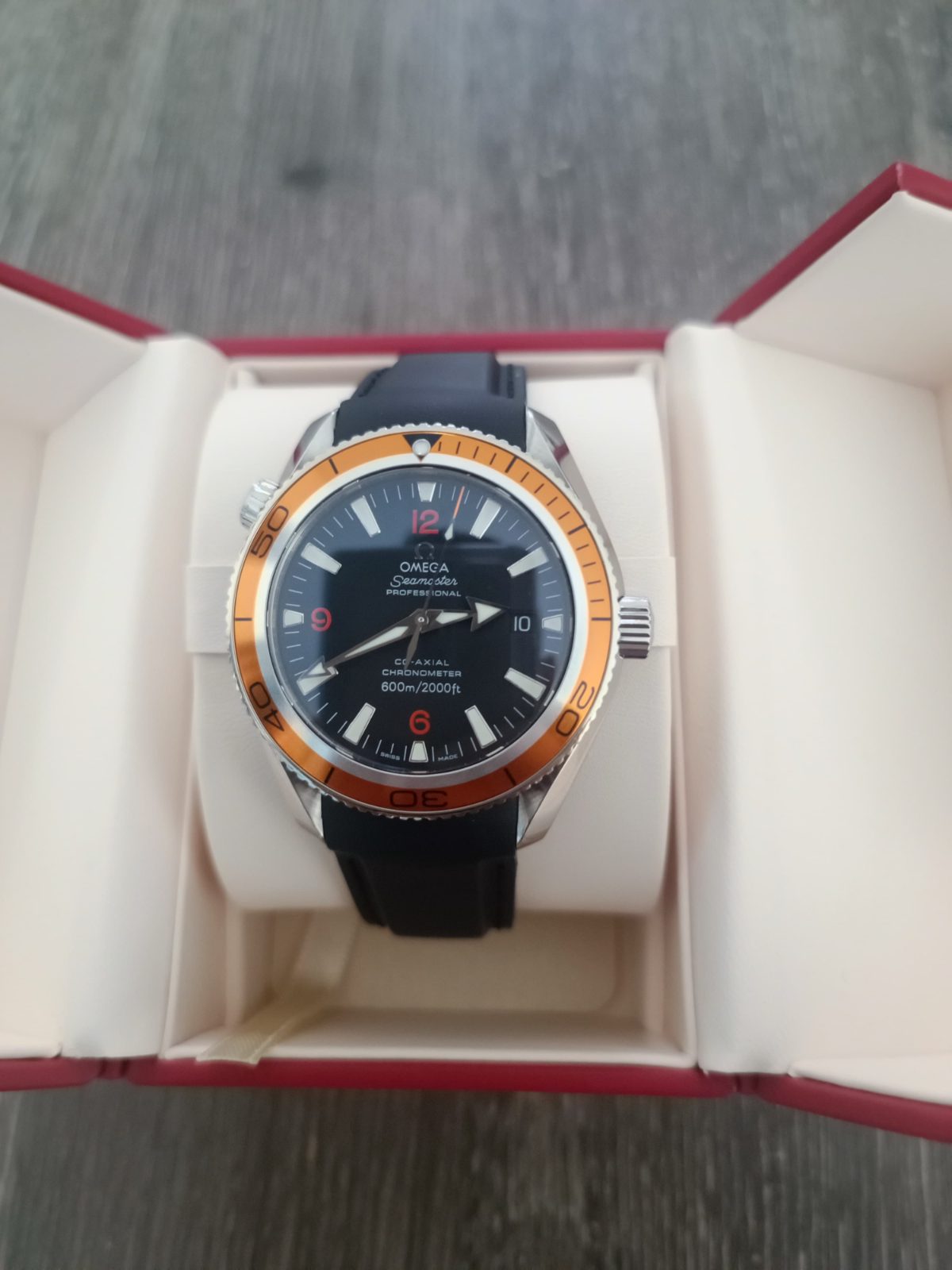 Omega Seamaster Planet Ocean, photo 1 of 6